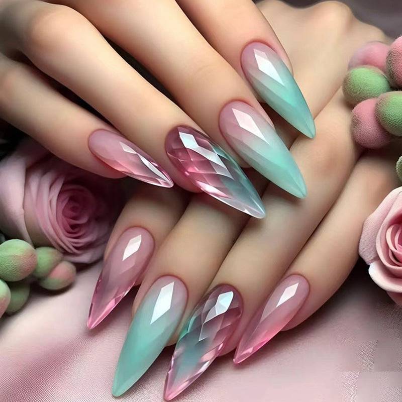 Gradient Wearing Nail Green Pink Glue